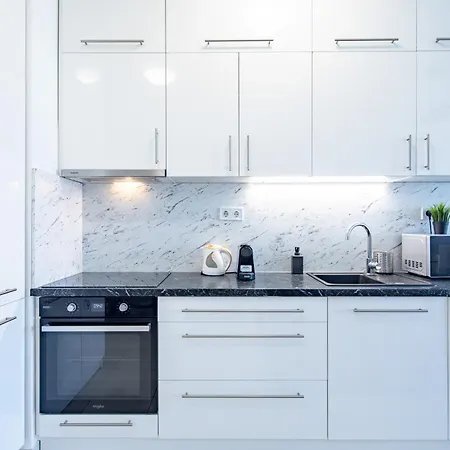 - Balcony - Cozy - Ac *