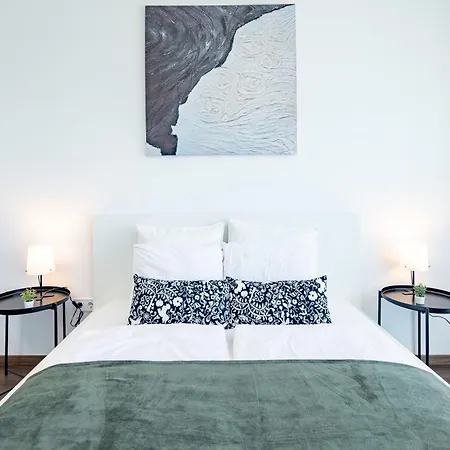 - Balcony - Cozy - Ac Apartman *