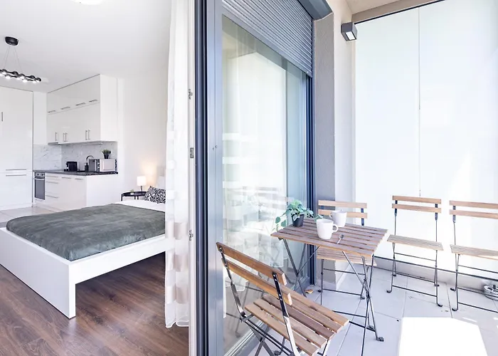 - Balcony - Cozy - Ac *