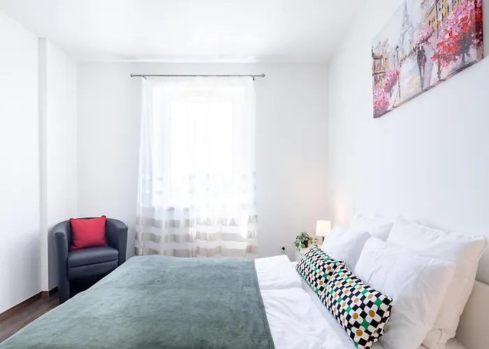 Apartment - Balcony - Cozy - Ac *